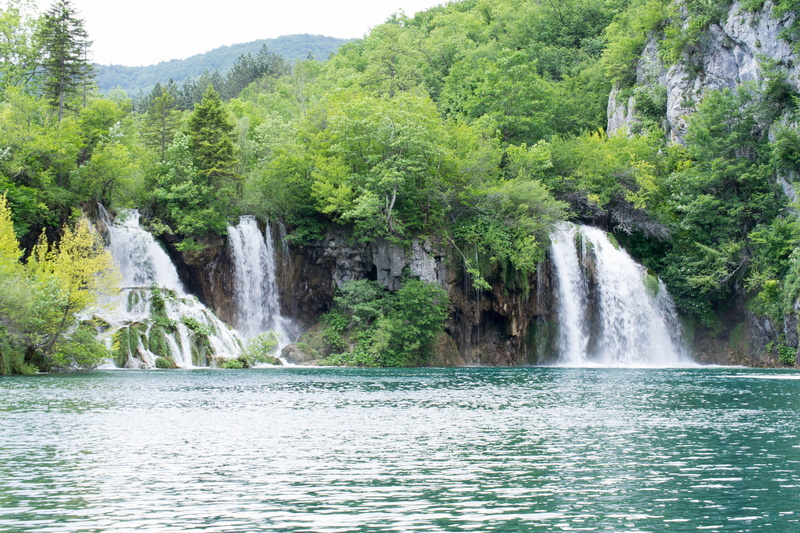 water, plitvice lakes, green color, flowing, 4K, environment, lakes, long exposure, nature, no people, river, falling water, mountain, outdoors, growth