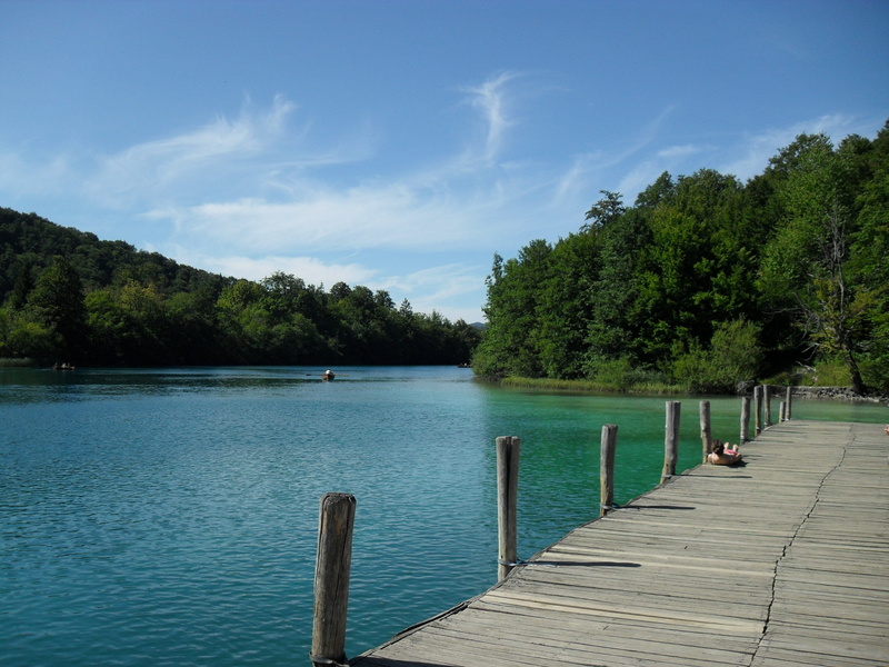 plitvice lakes, idyllic, water, cloud - sky, tranquil scene, plant, clear water, beauty in nature, wood - material, pier, web, lake, croatia, 2K, growth