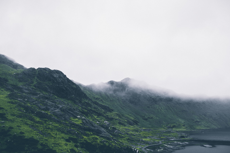 mountain range, day, foggy, remote, mountains, cloud - sky, lake, mountain, non-urban scene, no people, snowdon, daytime, sky, nature, mist, landscape