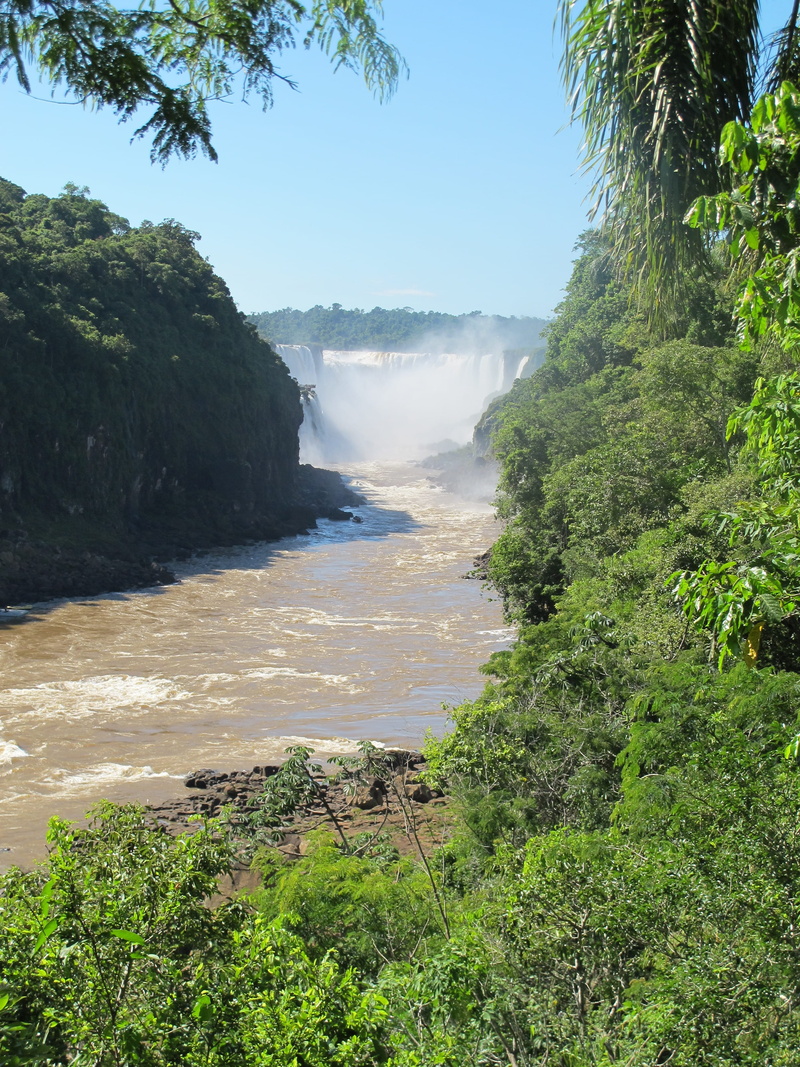 outdoors, land, natural, flow, beauty in nature, tourism, scenic, forest, no people, gorge, misiones, tranquility, day, 2K, growth, sky, waterfalls, flowing water