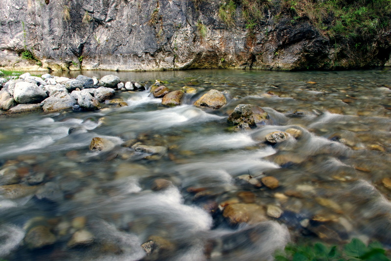 land, water, rock, stream - flowing water, solid, flowing water, speed, argentine stream, scenics - nature, waterfront, 2K, beauty in nature, outdoors
