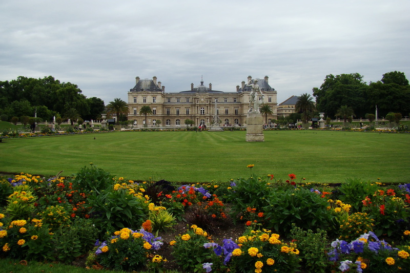 growth, fountain, outdoors, monument, sculpture, france, city, architecture, the palace, flowering plant, day, the past, sky, flowers, panorama, view, luxemburg