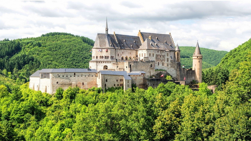 castle, building, the past, growth, cloud - sky, history, medieval, no people, residential district, travel destinations, 1080P, built structure, landscape
