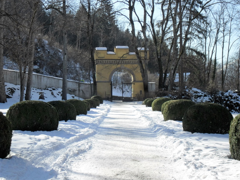 building, nature, tree, open door, grave, Winter, the past, the way forward, park, bare tree, pathway, direction, season, medieval, winter park, plant
