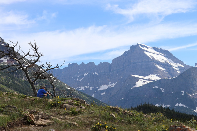outdoors, mountain range, tranquility, nature, mountain peak, montana, vacation, tourism, vista, sky, real people, non-urban scene, day, 5K, leisure activity