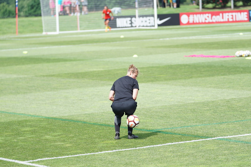 sport, men, lifestyles, motion, united states, butt trap, grass, didi haracic, green color, sportsman, maryland soccerplex, 5K, clothing, incidental people