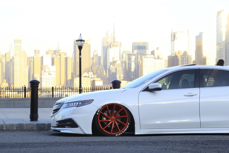urban Scene, sky, building exterior, financial district, rims, headlights, acura, architecture, street, wheel, honda acura, 1080P, motor vehicle, modifications