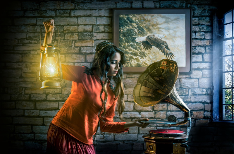 beautiful, adult, art, real people, clothing, 4K, light, gramophone, people, girl, wall, young adult, woman, creativity, art and craft, architecture, young women