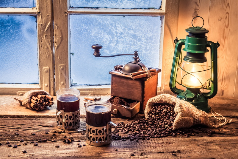 window, drink, 4K, glasses, kerosene lamp, coffee, frost, cinnamon
