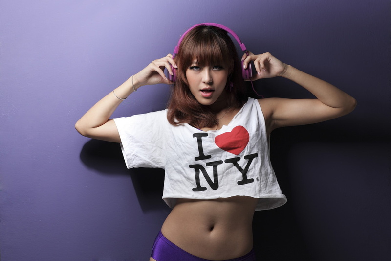 front view, colored background, human arm, Asian, waist up, hair, young women, studio shot, standing, model, hand, looking at camera, purple, three quarter length