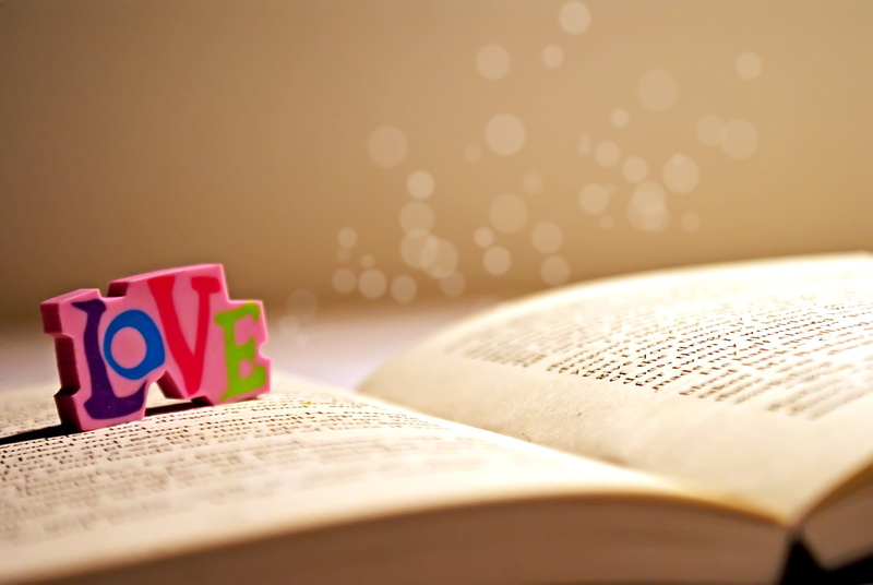 pink, indoors, christianity, studying, reading, 4K, eraser, studio shot, text, label, single Word, backgrounds, still life, learning, love, word, concepts