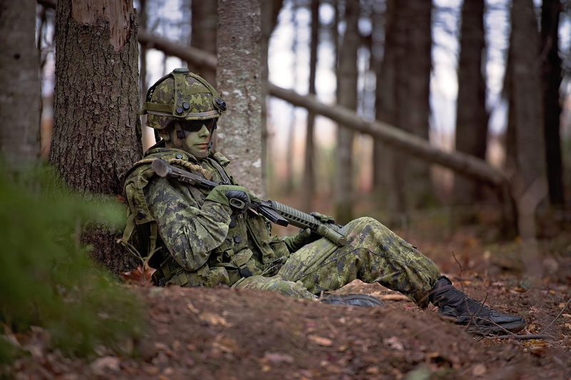 forest, glasses, halt, soldiers, face, weapons, 5K, respite, helmet