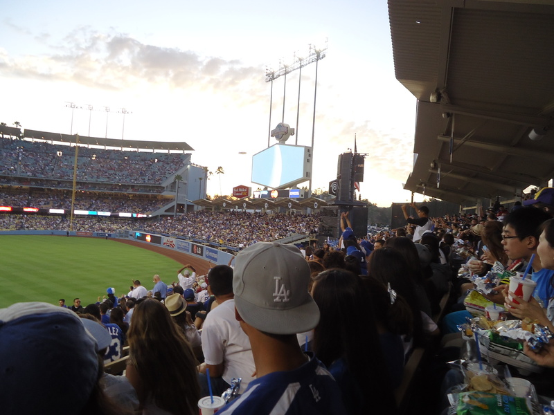 baseball, audience, crowd, outdoors, looking, stage, mixed age range, sky, los angeles, field, group of people, large group of people, stadium, dodgers