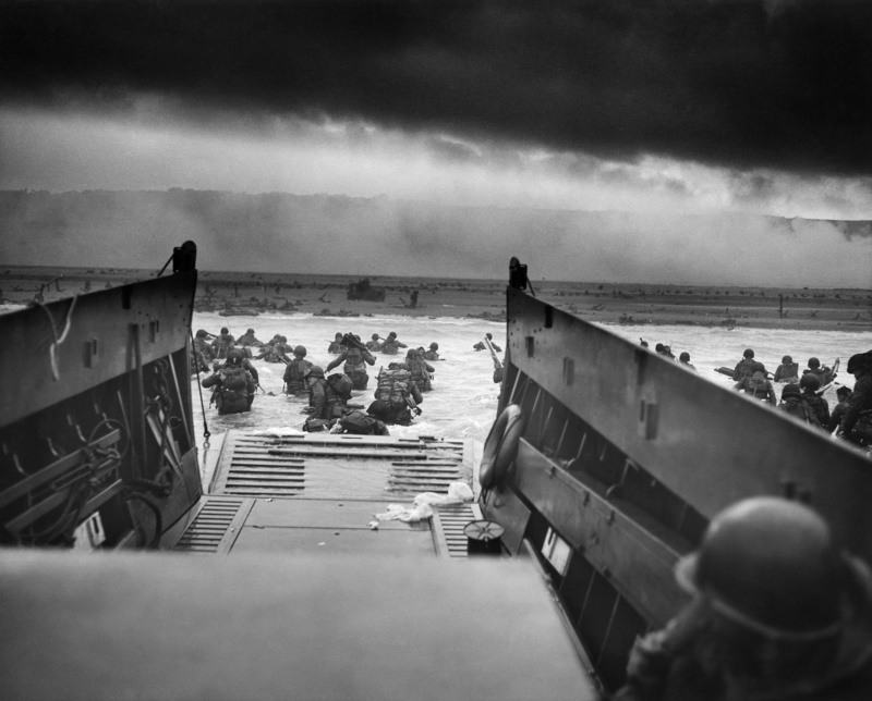 nature, military, photo, transportation, nautical vessel, troops, men, dropship, norway, france, allied, cloud - sky, ship, grayscale, horizon, wwii, into the jaws of death