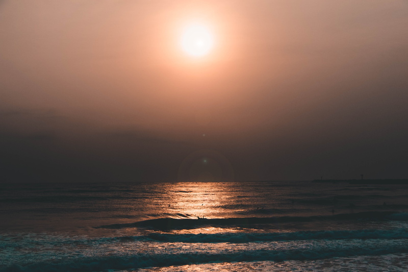 beach, tranquility, outdoors, waves, waterfront, non-urban scene, idyllic, sky, tranquil scene, no people, reflection, surf, sun, sunset, morningrays, sea