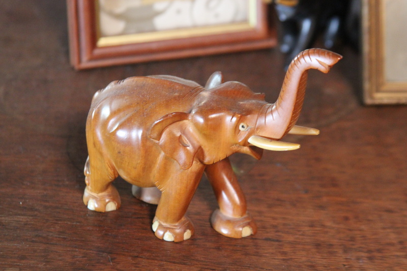 africa, style, indoors, elephant, wooden, vintage, no people, figurine, close-up, wood, toy, single object, nature, zoo, safari, traditional, animal, creativity