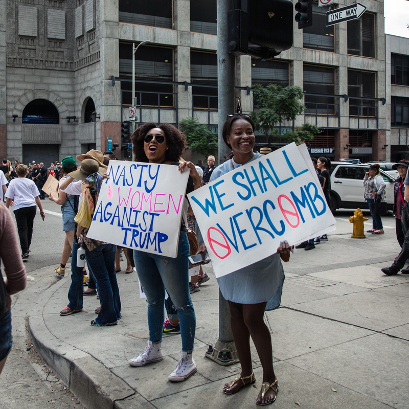 post, communication, 2K, white, group, text, outdoors, city, holding, protestor, two, politics, building exterior, large group of people, person, built structure