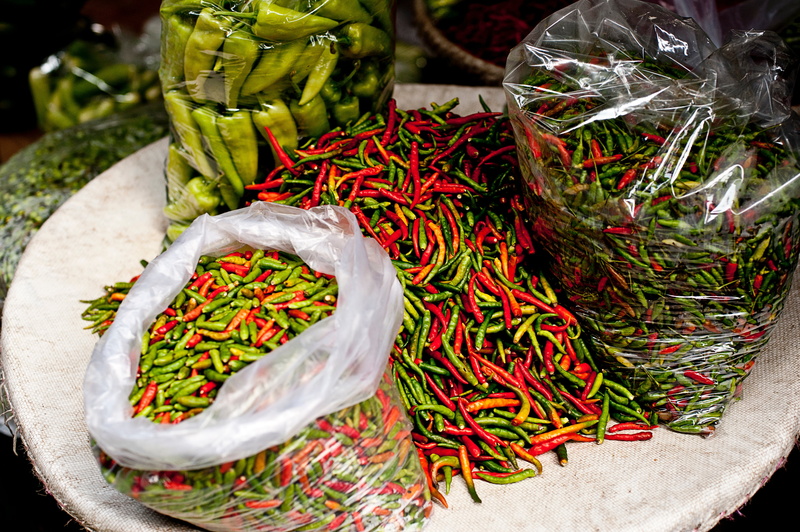 retail, chili pepper, outdoors, no people, for sale, ingredient, market stall, pepper, large group of objects, red chili pepper, market, vegetable, farm