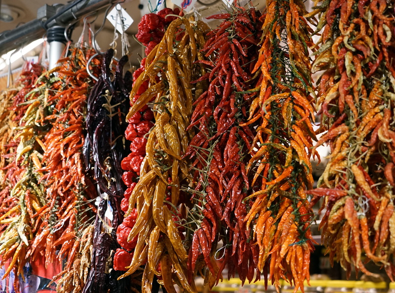 pods, still life, asia, Market Stall, outdoors, Chili, Market, paprika, fiery, pepper, food and drink, retail display, retail, red pepper, fishing industry