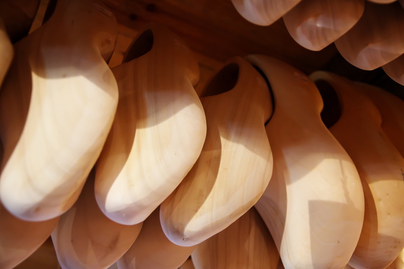 for sale, art and craft, 4K, large group of objects, animal, brown, netherlands, wood - material, shoe, close-up, studio shot, focus on foreground, wood