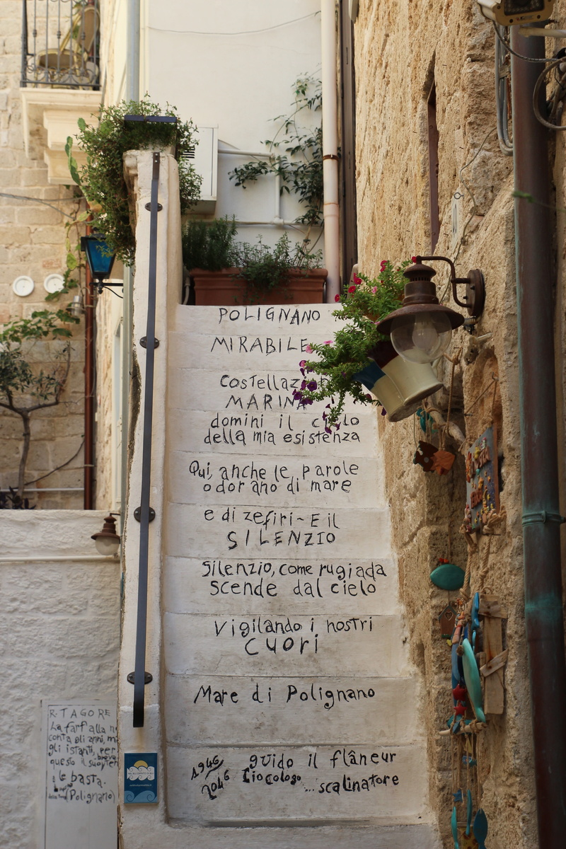 outdoors, south, holiday, italy, no people, country, building exterior, non-western script, wall, message, glimpse, city, architecture, polignano a mare