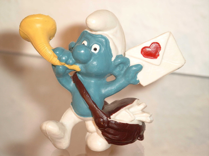 love letter, emotion, doll, messenger, heart, studio shot, indoors, mammal, human representation, male likeness, 1080P, envelope, smurfs, celebration