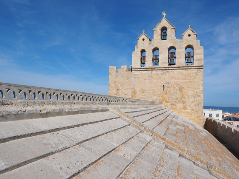church, fortified church, church roof, belief, building, tower, place of pilgrimage, sky, 4K, camargue, day, blue, building exterior, place of worship