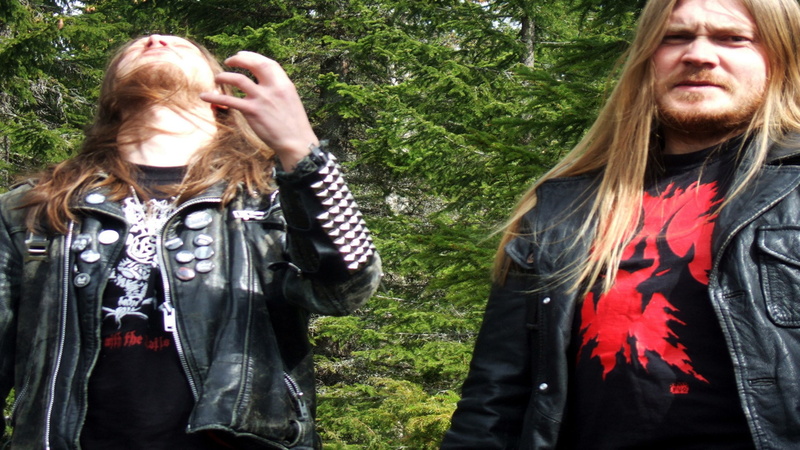 day, people, young women, waist up, casual clothing, hairstyle, plant, women, blond hair, long hair, darkthrone, nature, real people, land, hair, standing