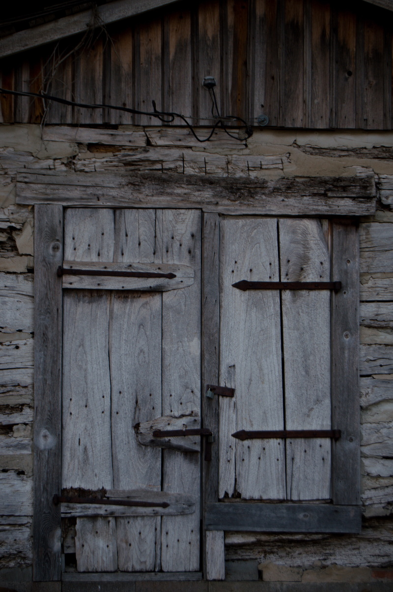 Doors, Rustic, building, house, weathered, old door, barn, 5K, stone, wood, building exterior, outdoors, abandoned, protection, built structure, deterioration