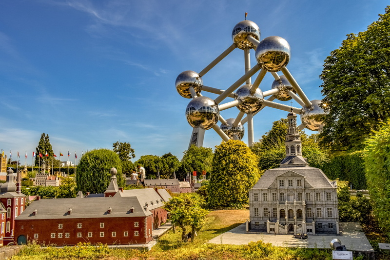 travel destinations, outdoors, building exterior, day, architecture, brussels, belief, tourism, religion, nature, city, blue, 5K, educational, plant, miniature park
