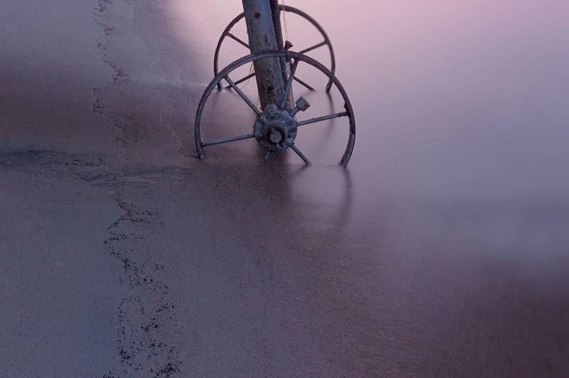 beauty in nature, water, animal themes, no people, valve, wall, day, reflection, animal, land, 5K, technology, river, mud, beach, steel, dusk, wood - material
