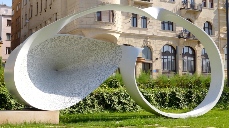 built structure, nature, reflection, monument, circle, shape, water, budapest, growth, 15th of march, architecture, course of life, sunlight, geometric shape
