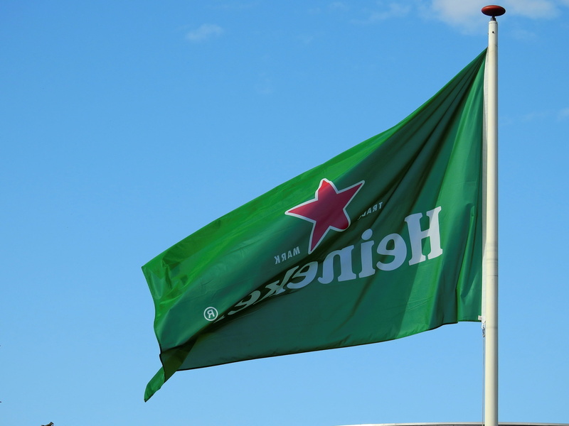 sky, blue, day, flutter, pole, Beer, no people, national icon, symbol, beer, waving, nature, emotion, pride, outdoors, Flag, 4K, alcohol, Heineken, low angle view