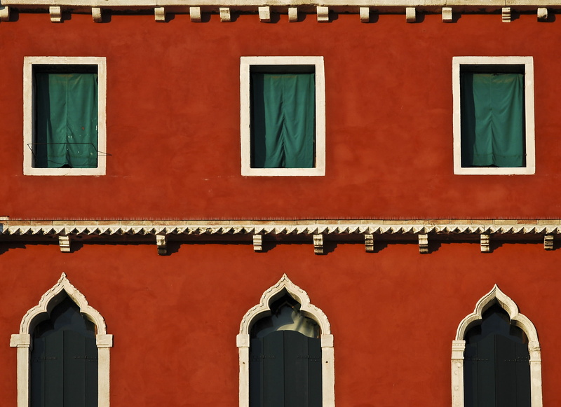 Venice, roof, residential district, wall - Building Feature, no people, architectural feature, in a row, built Structure, building, day, building Exterior