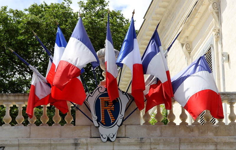 building, tricolor, flag, in a row, french flag, france, day, nature, red, built structure, building exterior, administration, pride, national, government