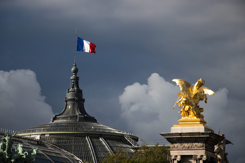 building exterior, nature, patriotism, government, 5K, light, contrast, cloud - sky, no people, cloud, day, sculpture, french, built structure, city, architecture