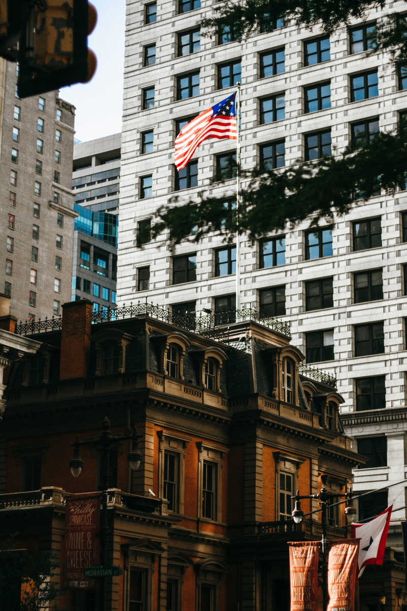 tree, travel destinations, city, historic, waving, pole, window, building exterior, nature, office building exterior, philadelphium, low angle view, architecture