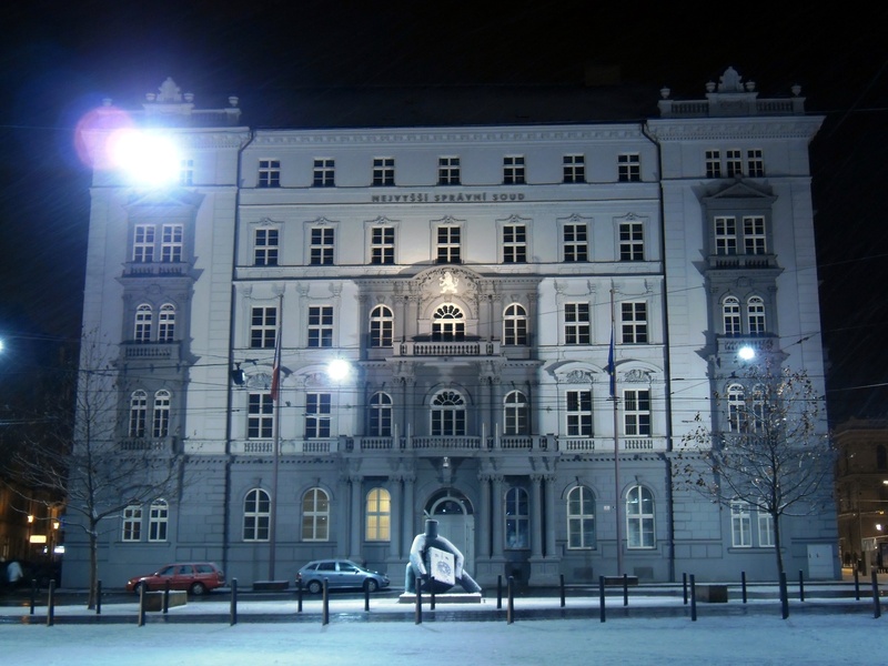 evening, building exterior, street light, historical, snow, building, illuminated, travel destinations, outdoors, 1080P, mode of transportation, outside