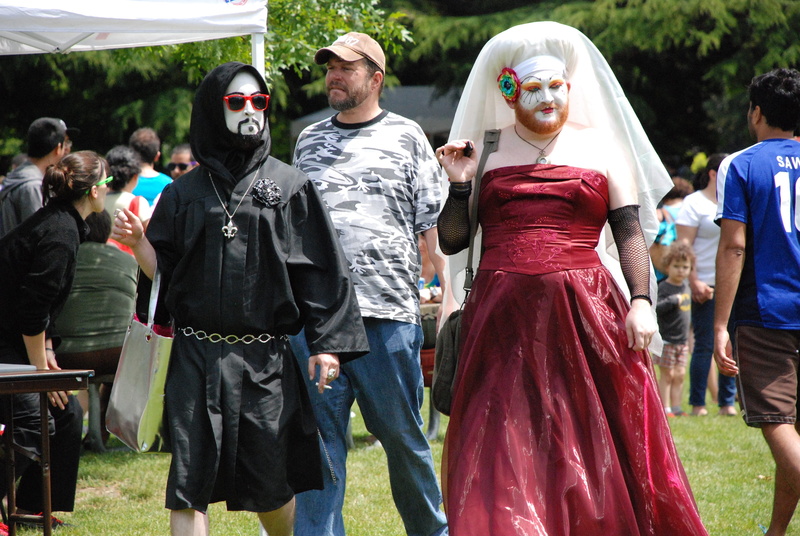 group, 4K, large group of people, Drag Queen, plant, day, costume, seattle, nature, crowd, group of people, real people, man, women, pride, wearing, event