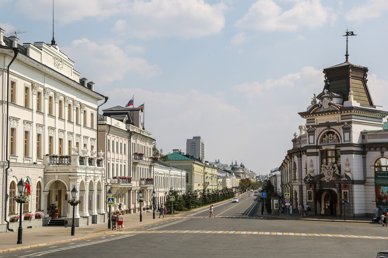 museum, kazan, history, outdoors, marking, cloud - sky, incidental people, in the summer of, architecture, city, arch, the kremlin, mode of transportation