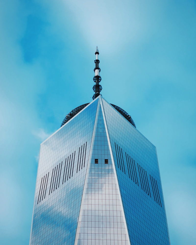 sky, architecture, one world, 2K, new york, rise, manhattan, cloud - sky, high section, blue, building exterior, minimal architetcure, office building exterior