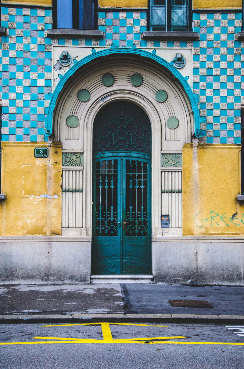 cityscape, house, city, old-fashioned, facade, architetcure, brick, window, famous Place, architecture, town, urban Scene, beside, entrance, vinatge, built Structure