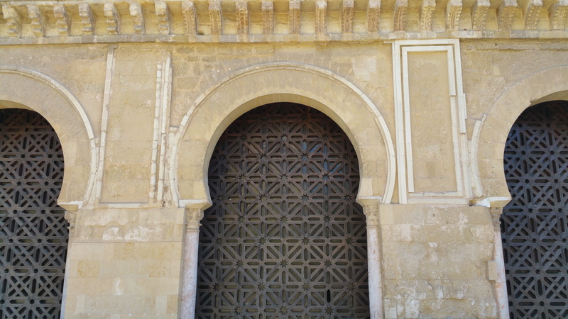 córdoba, travel destinations, mezquita, arch, history, cordoba, ornate, building exterior, 5K, moorish, outdoors, great mosque of córdoba, art and craft