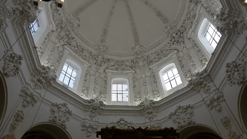 skylight, craft, decoration, symmetry, architectural column, art and craft, travel, architecture, mural, building, window, cordoba mosque cathedral, sculpture