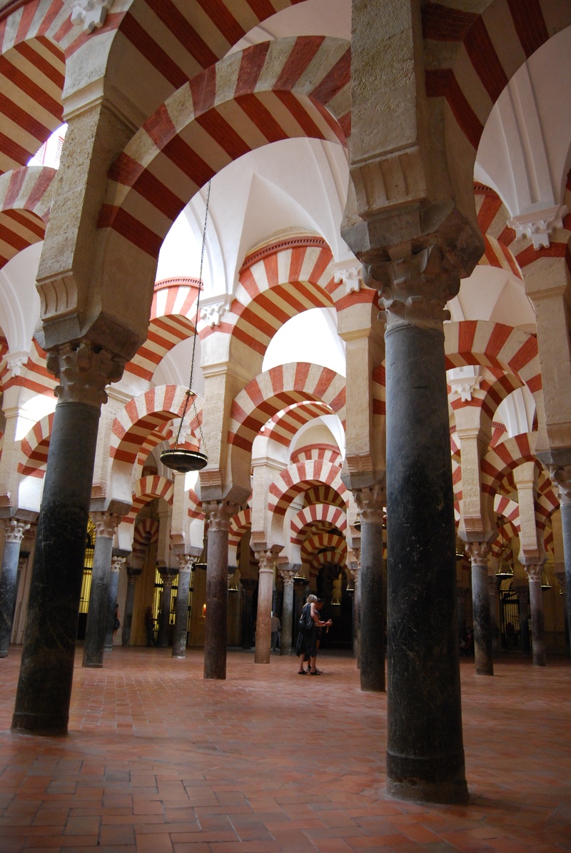 religion, belief, travel destinations, history, mosque, outdoors, cordoba, the past, architectural column, arch, direction, incidental people, columns