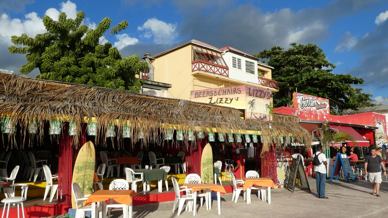 sky, restaurant, built structure, beach, outdoors, clouds, architecture, real people, cafe, st maarten, 4K, philipsburg, food and drink, tree, seat, day