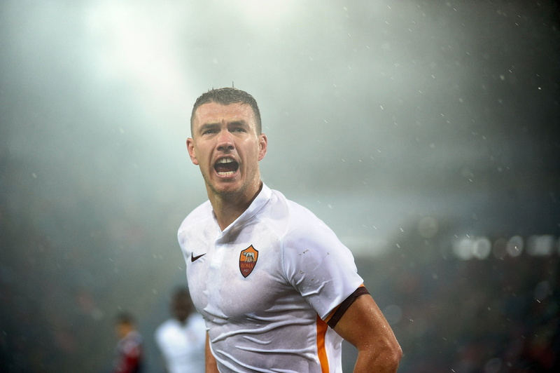 Football Player, AS Roma, Edin Džeko, Goal, 1080P, rain, jersey, Football, Nike, Dzeko, ASR, sport, Serie A