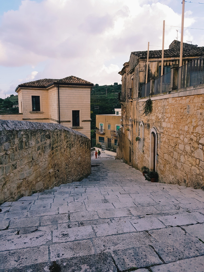 wall, residential district, nature, built structure, City, the way forward, Old, 4K, sky, outdoors, cobblestone, direction, building, Italy, ragusa, Sicily