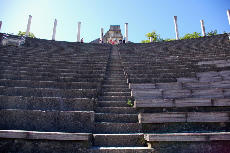 steps and staircases, staircase, arena, france, roof tile, history, vaison-la-romaine, outdoors, no people, architecture, pierre, ruin, roman, landmark