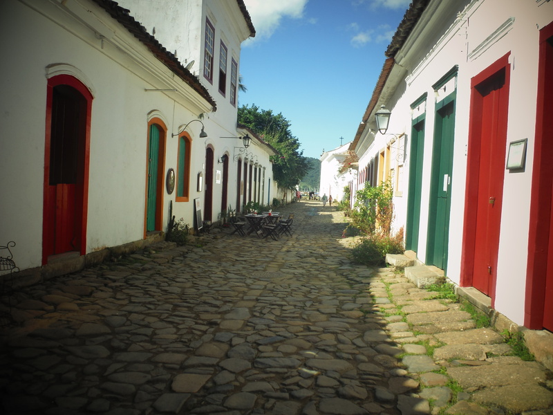 town, the way forward, Rustic, building exterior, architecture, outdoors, nature, cobblestone, direction, Brazil, city, paving stone, built structure, day